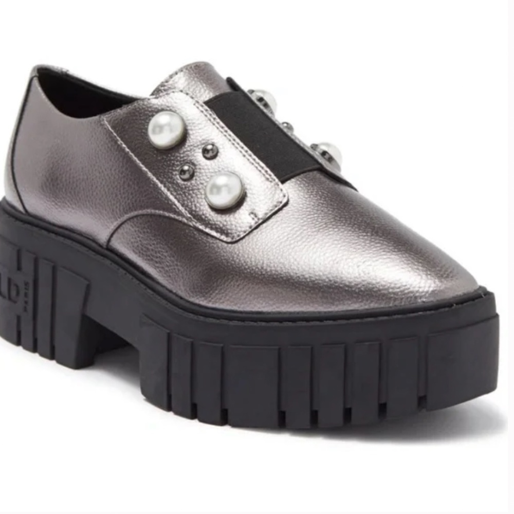 Karl Lagerfeld Paris Raza E21 Womens Platform Slip-On Sneaker Silver